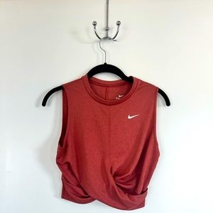 Nike twisted crop
